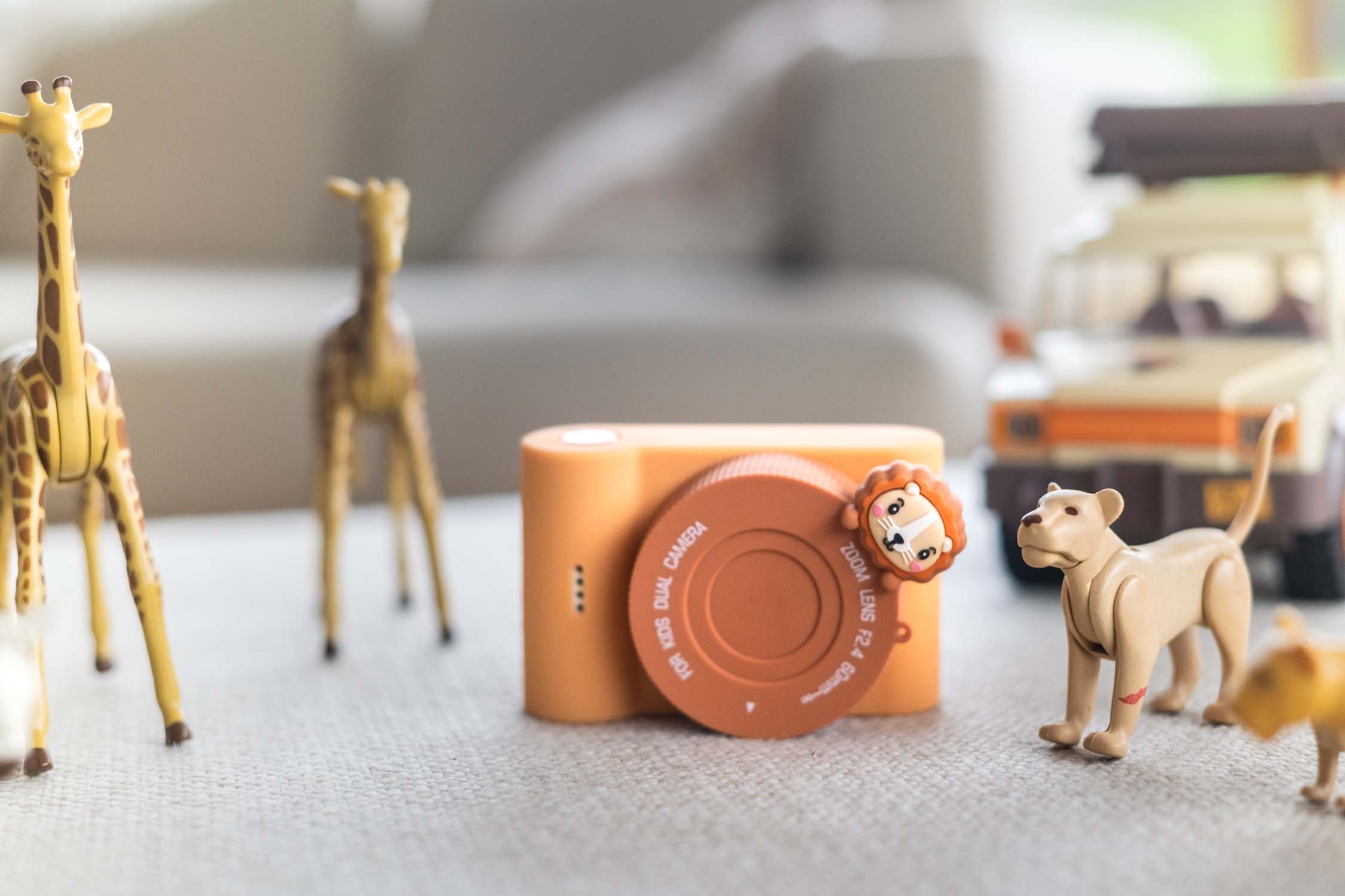 The_zoofamily_digital_kidscamera_urban_zoo_lion_1